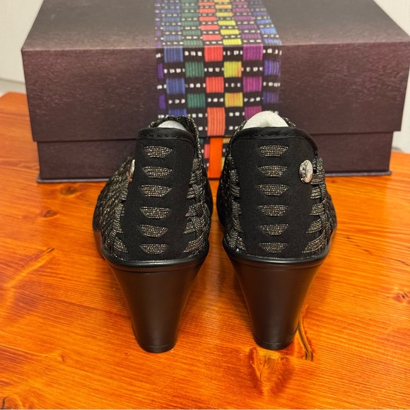 Bernie Mev Women's Chesca Gold/Black Shimmer Mid Heels Size 37 - Picture 5 of 7